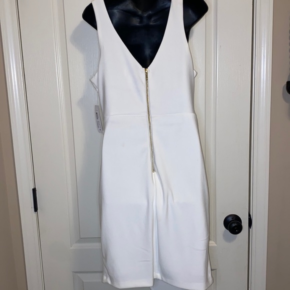 Off white dress - Picture 4 of 5